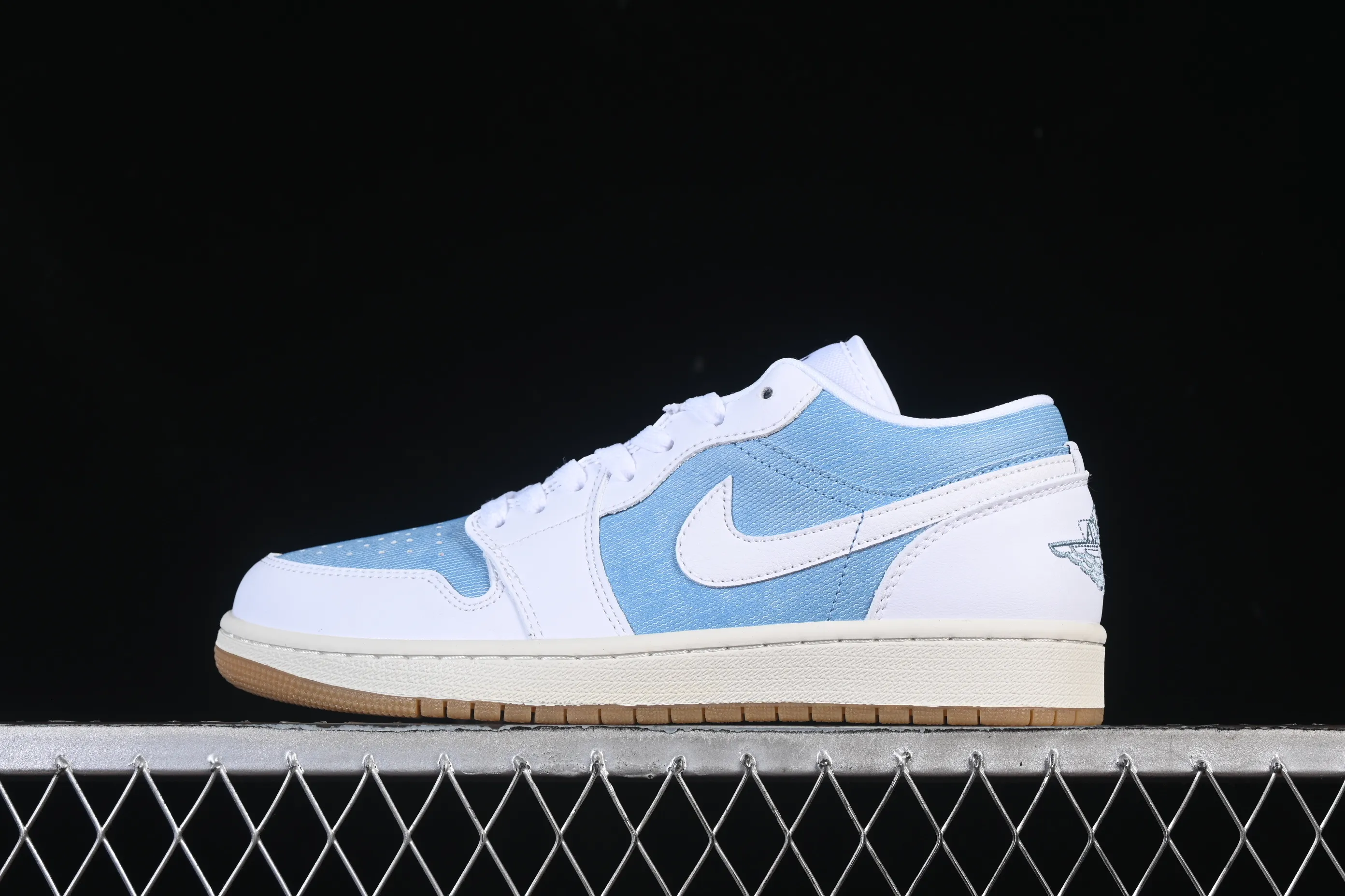 All categories Air Jordan Jordan series basketball shoes Air Jordan 1 Low Air Jordan 1 Low Denim "Worn Blue" Denim denim low-top retro culture basketball shoes HQ2004-400